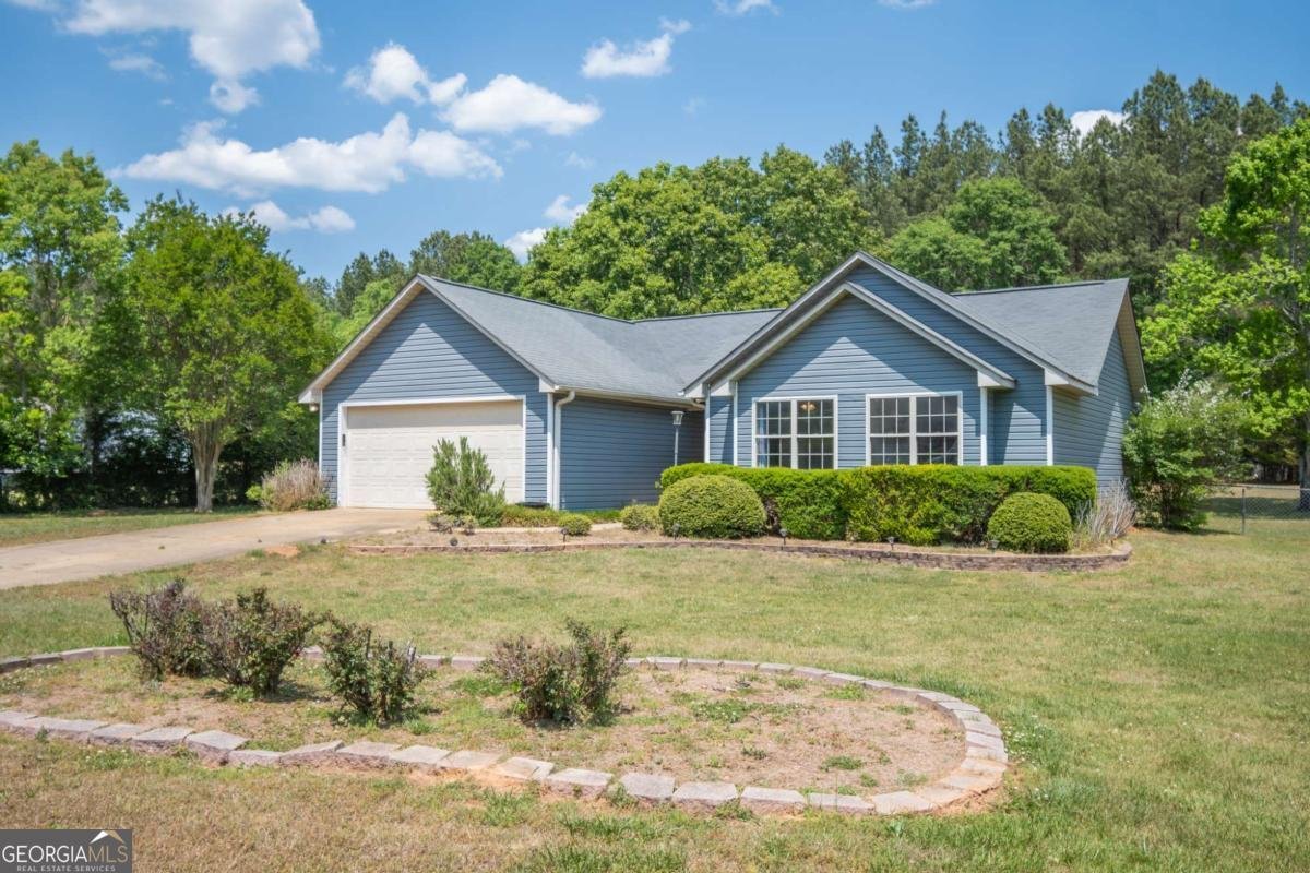 300 Harve Mathis Road Athens - Photo 1