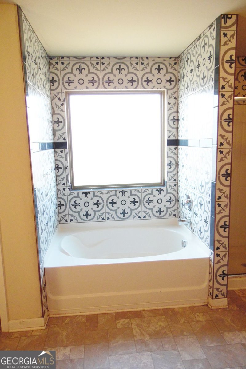 55 Silver Willow Court Covington - Photo 18