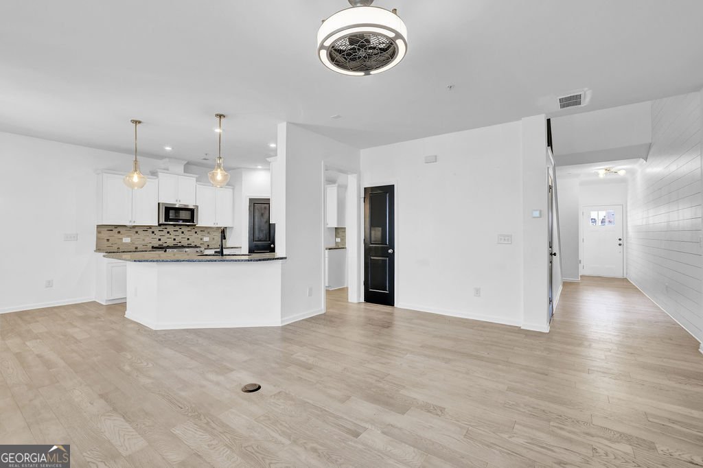 221 Ellis Lane Woodstock - Photo 11