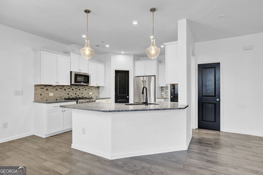 221 Ellis Lane Woodstock - Photo 14