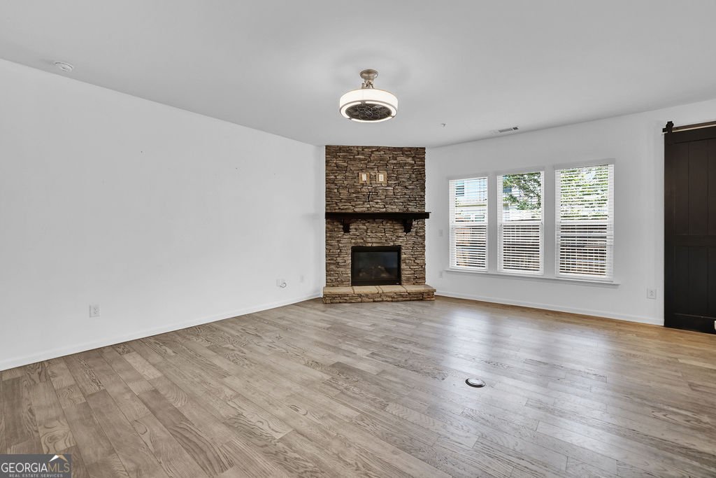 221 Ellis Lane Woodstock - Photo 8