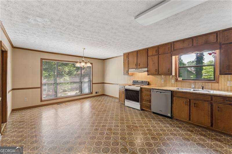 1530 Brookcliff Circle Marietta - Photo 17