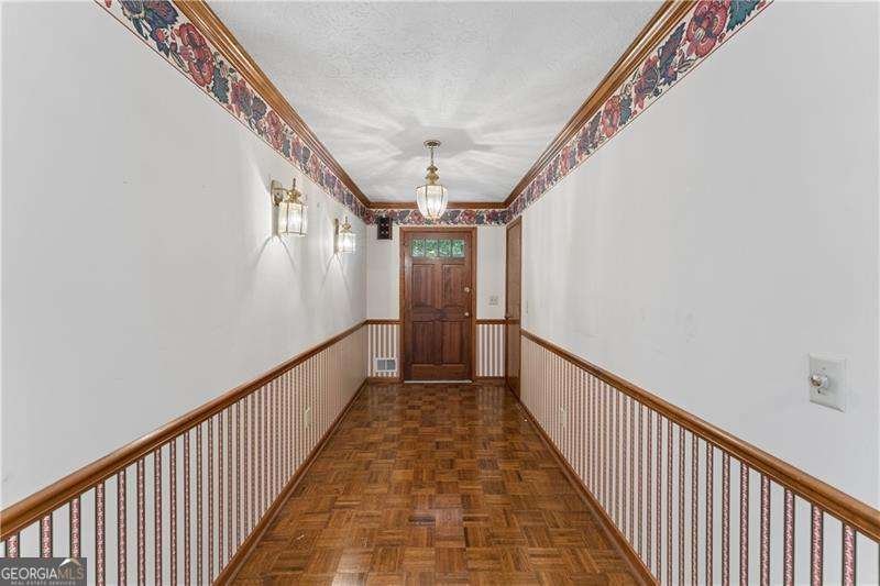 1530 Brookcliff Circle Marietta - Photo 6