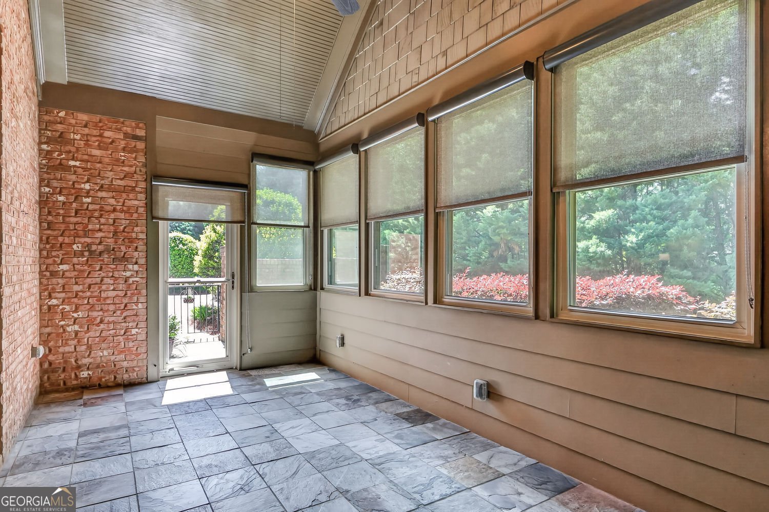 120 Chastain Road Kennesaw - Photo 11