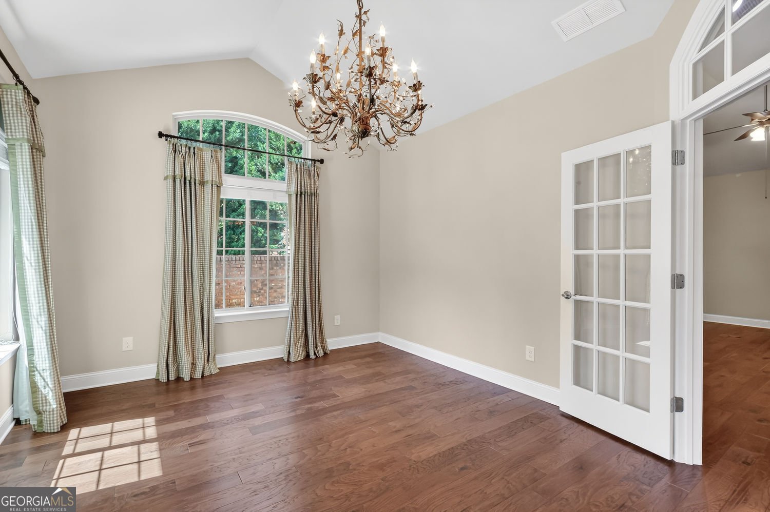 120 Chastain Road Kennesaw - Photo 6