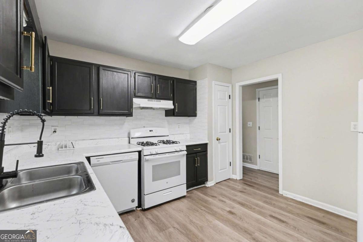 2271 Chestnut Place Lithia Springs - Photo 11