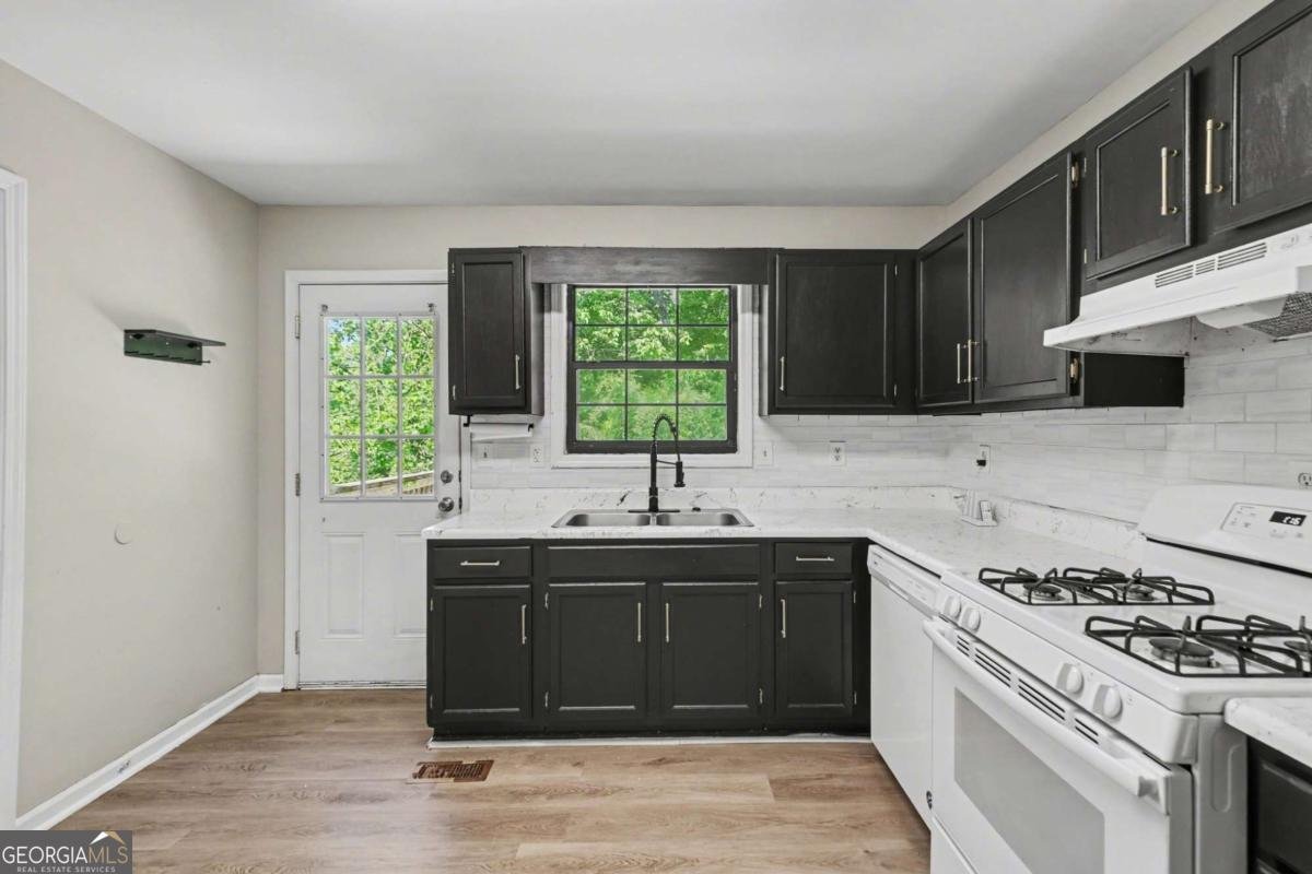 2271 Chestnut Place Lithia Springs - Photo 13