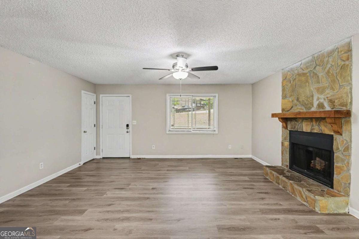 2271 Chestnut Place Lithia Springs - Photo 9