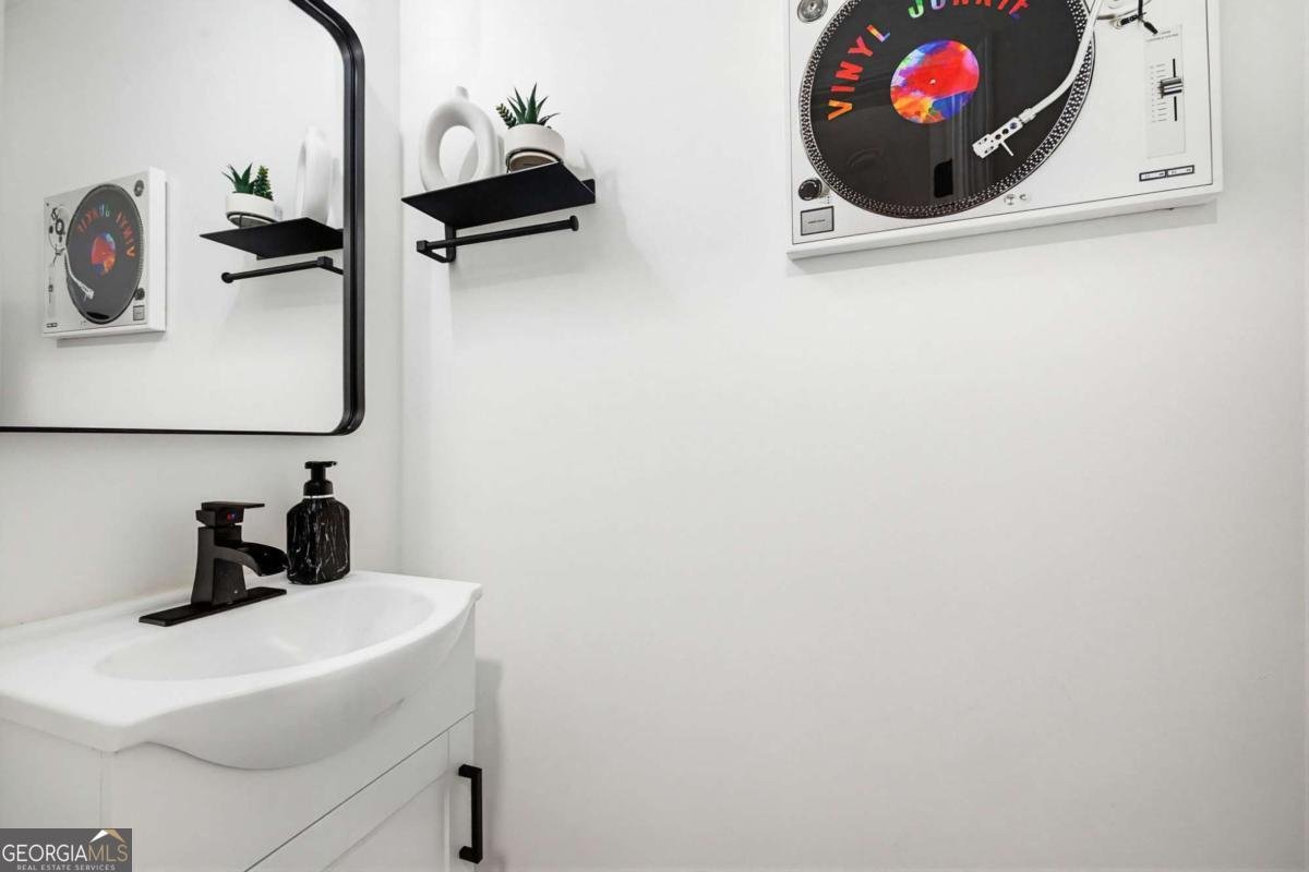 613 Armitage Way Stockbridge - Photo 14