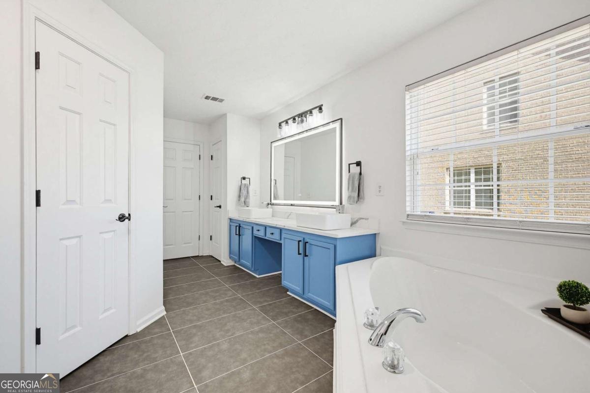 613 Armitage Way Stockbridge - Photo 17