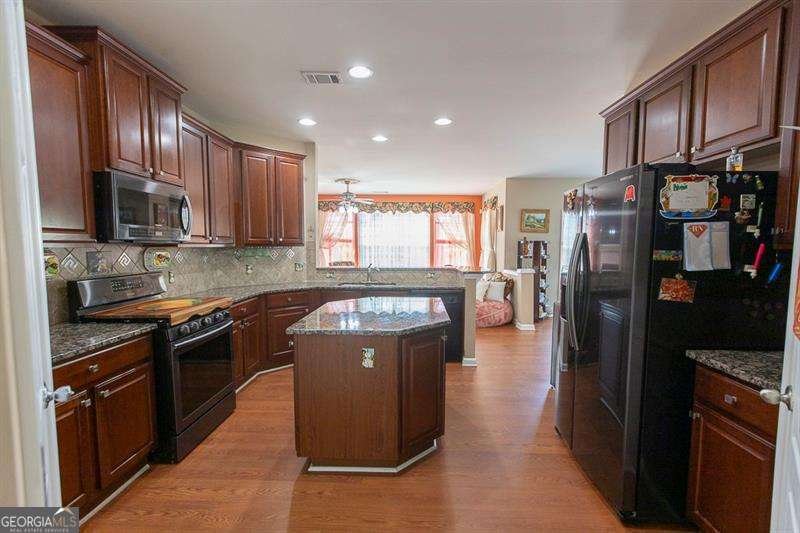 300 Hampton Place Canton - Photo 12