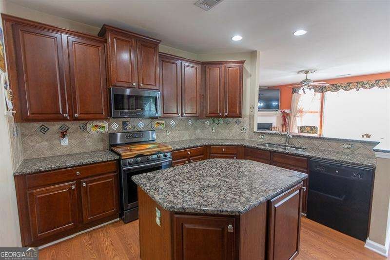 300 Hampton Place Canton - Photo 13