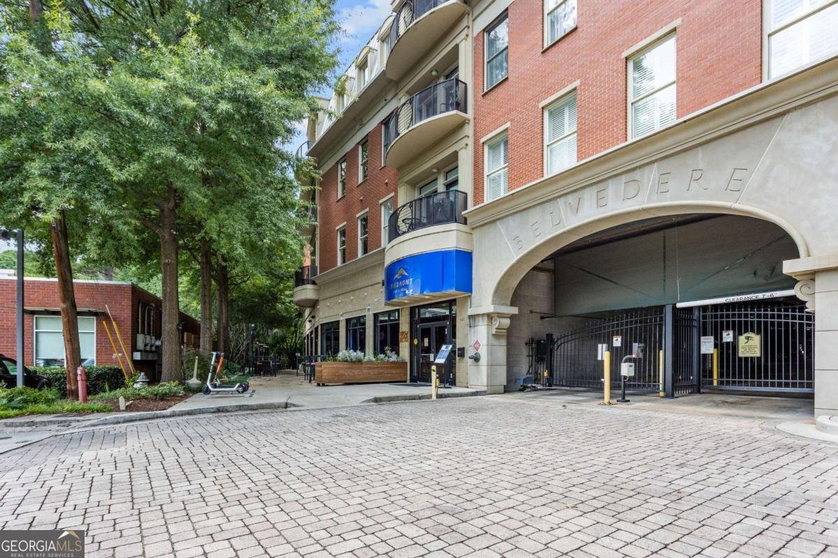 560 Dutch Valley Road Atlanta - Photo 1