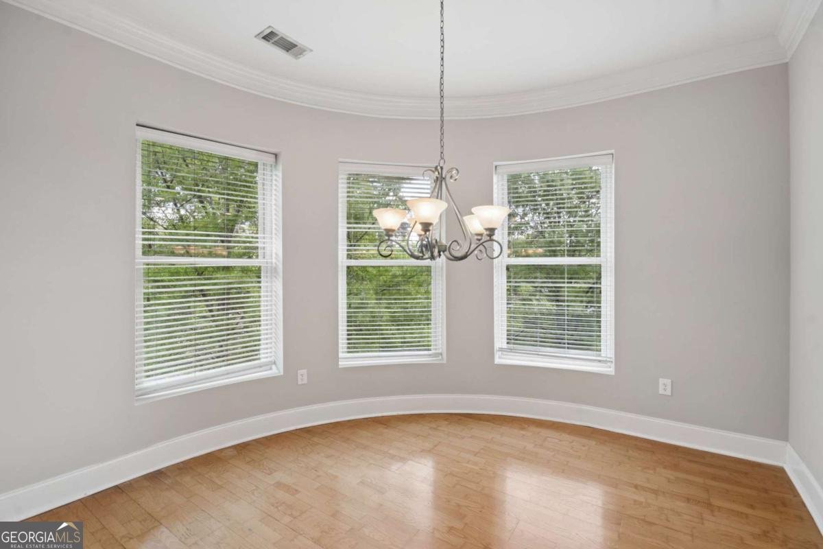 560 Dutch Valley Road Atlanta - Photo 16