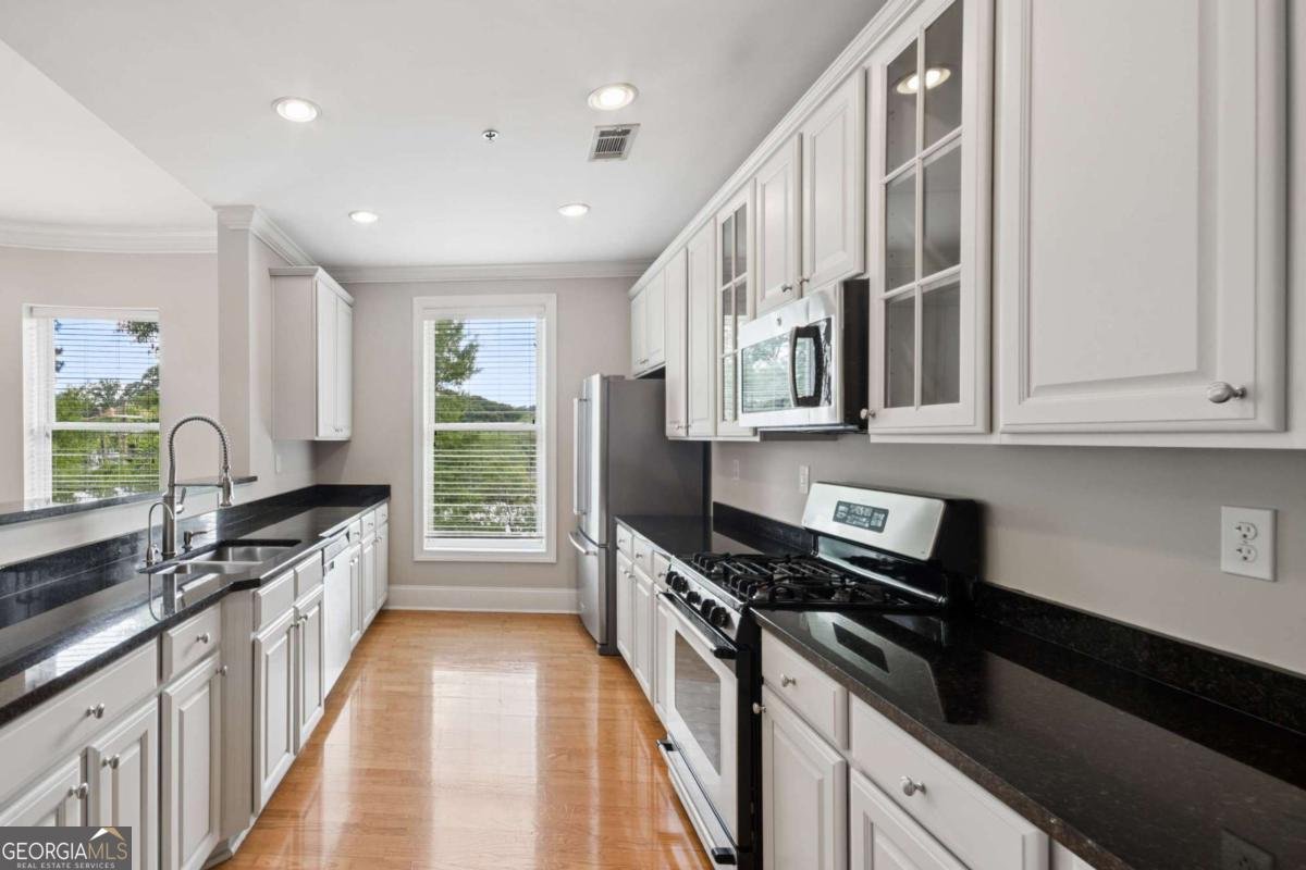 560 Dutch Valley Road Atlanta - Photo 22