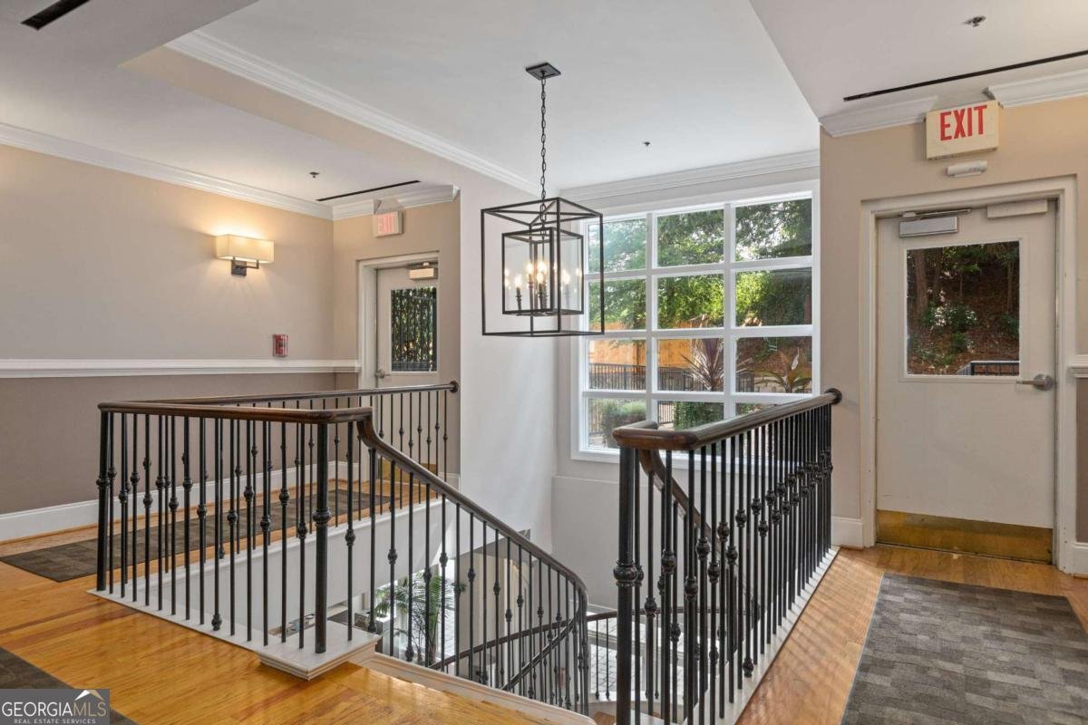 560 Dutch Valley Road Atlanta - Photo 33