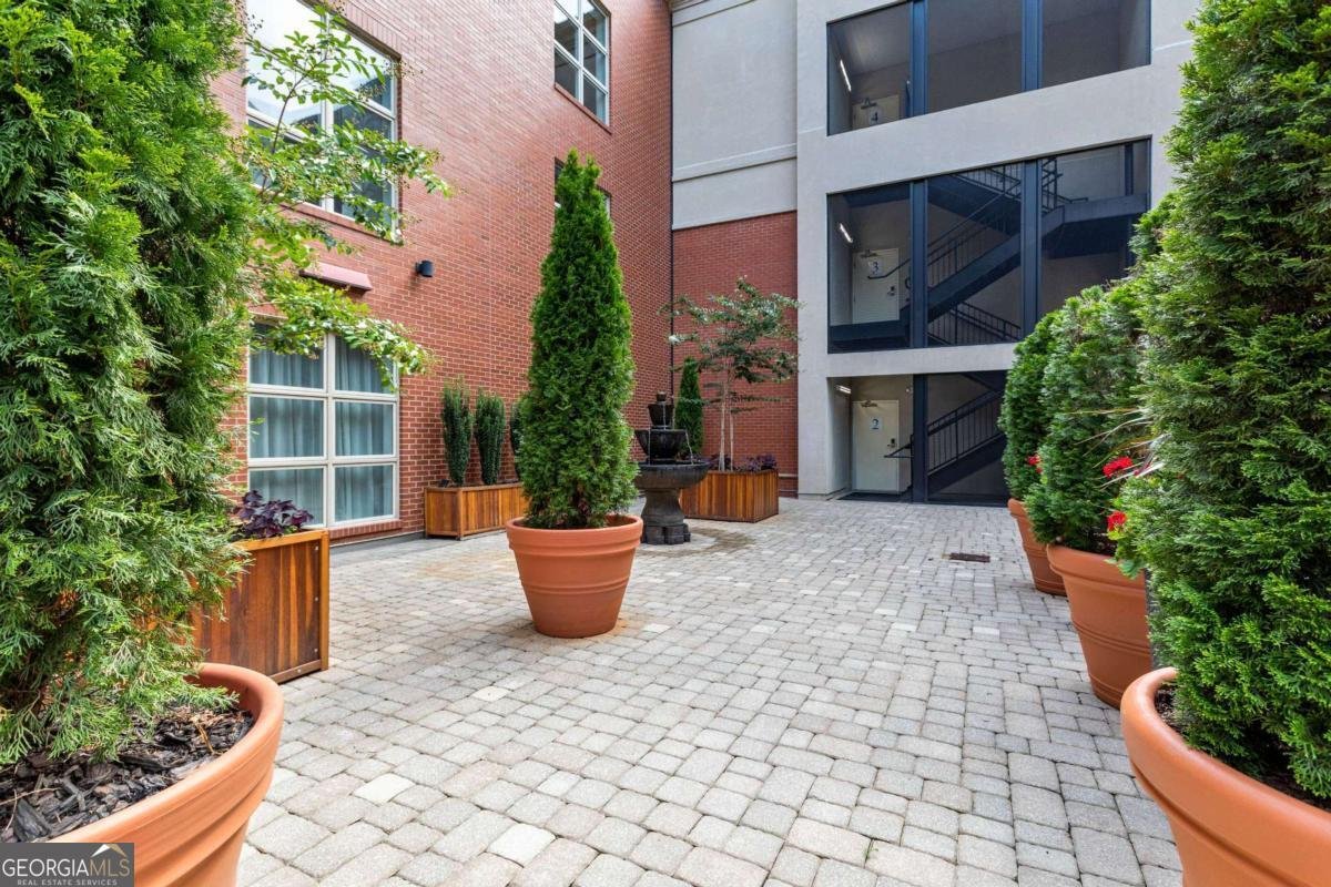 560 Dutch Valley Road Atlanta - Photo 38