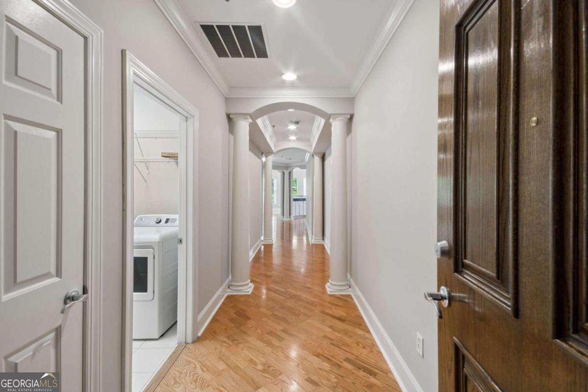 560 Dutch Valley Road Atlanta - Photo 9