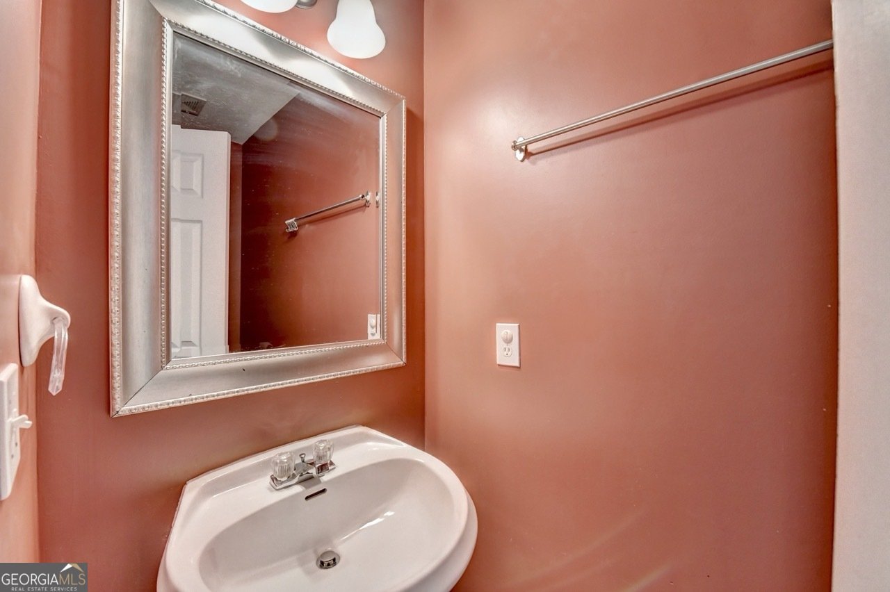 3270 Spincaster Way Loganville - Photo 14