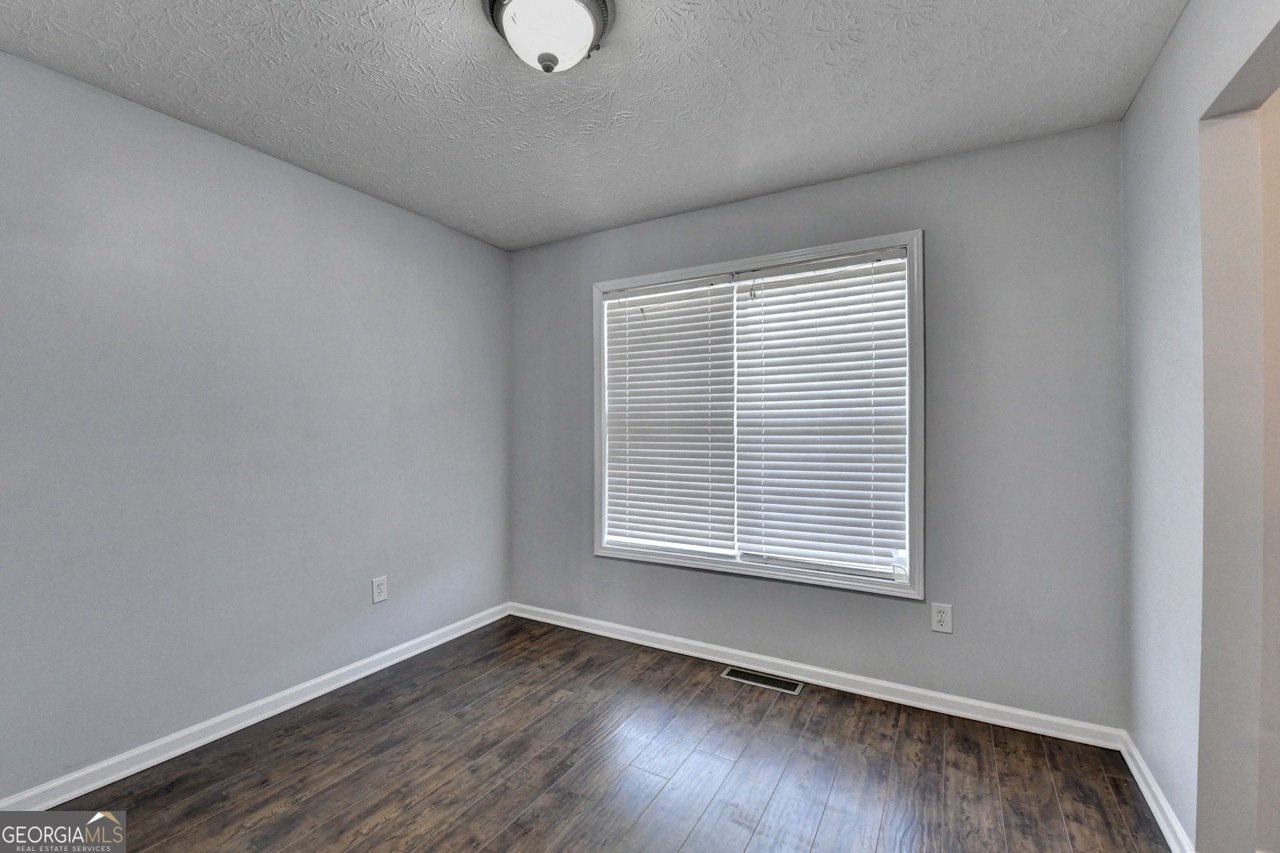 3270 Spincaster Way Loganville - Photo 9