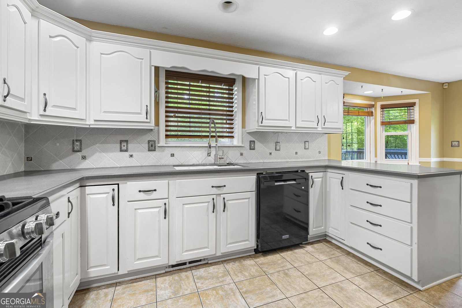 4520 Forest Green Drive Sugar Hill - Photo 12