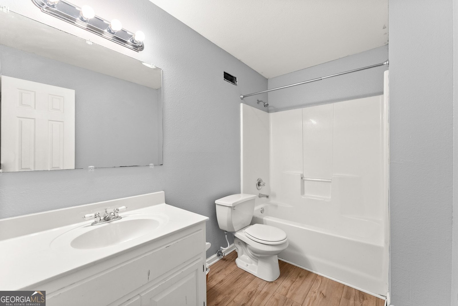 162 Greenview Court Cleveland - Photo 38