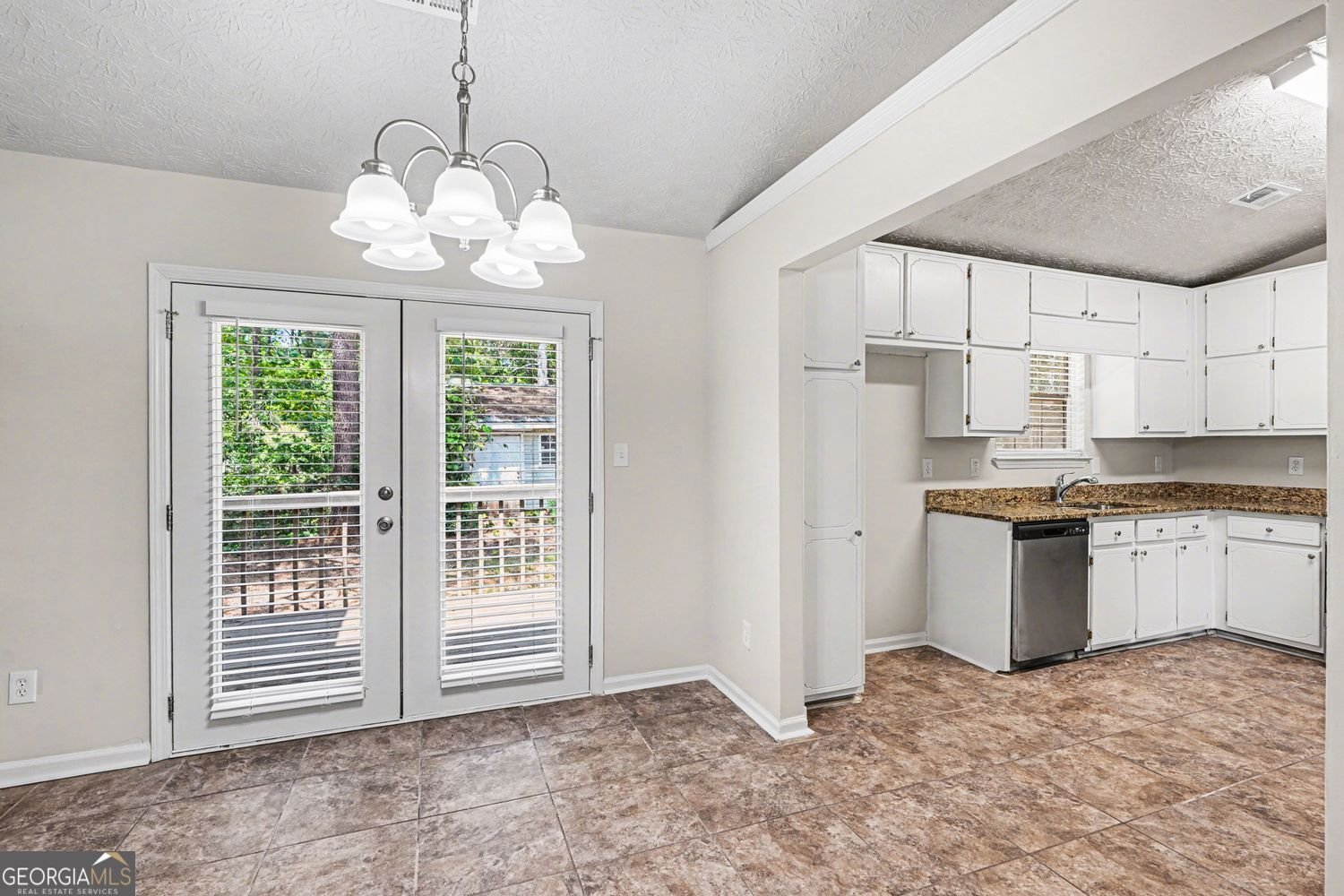 20 Woodside Court McDonough - Photo 6