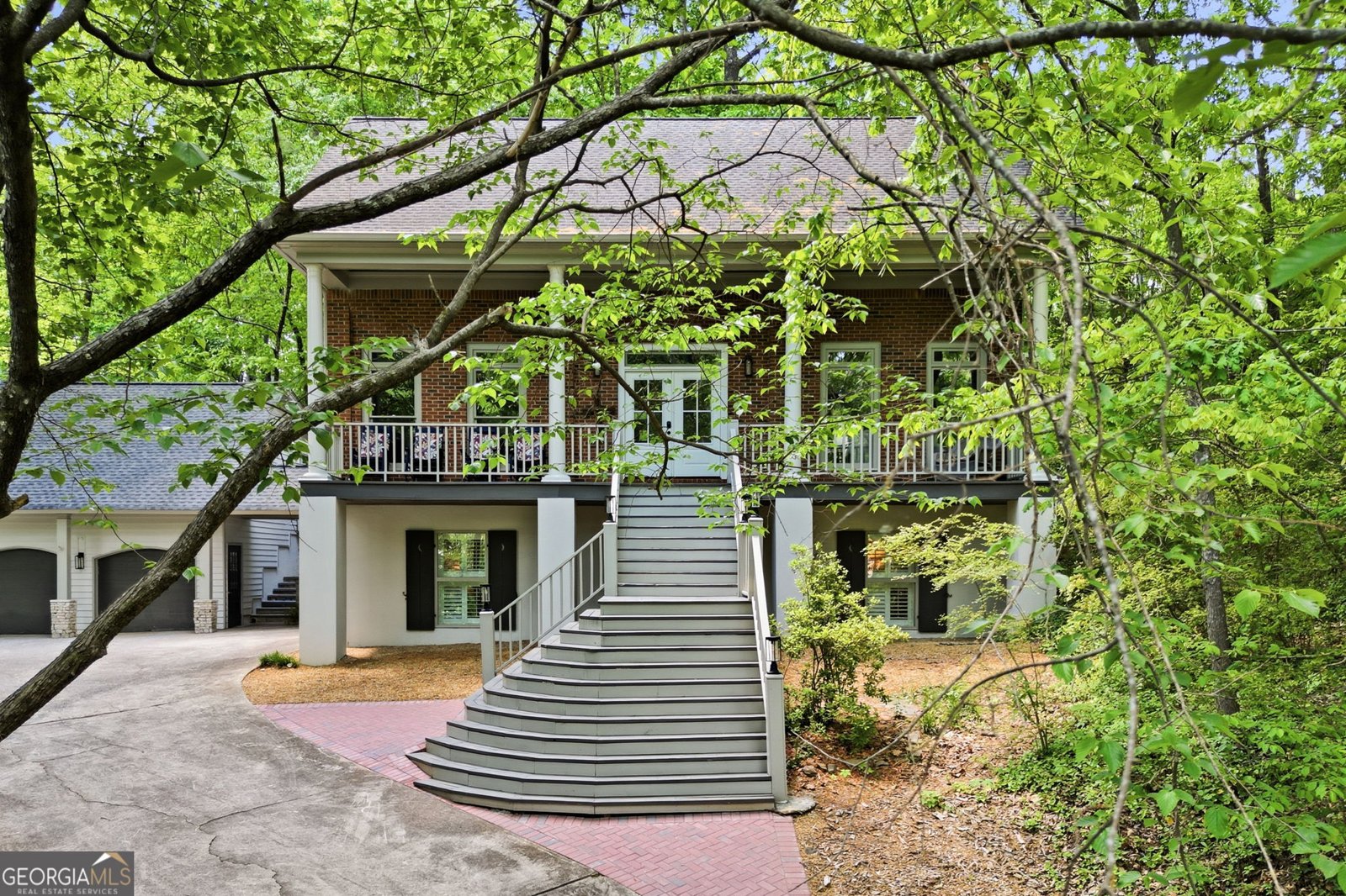 130 Farm Hill Circle Roswell - Photo 1