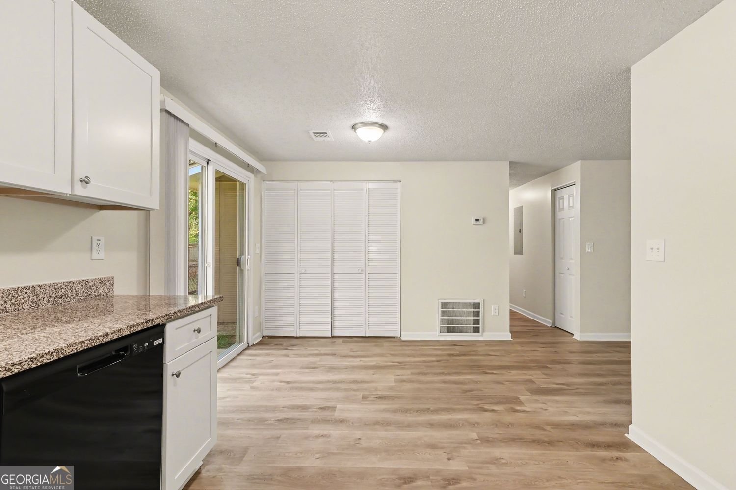 4905 Glenside Court Stone Mountain - Photo 10