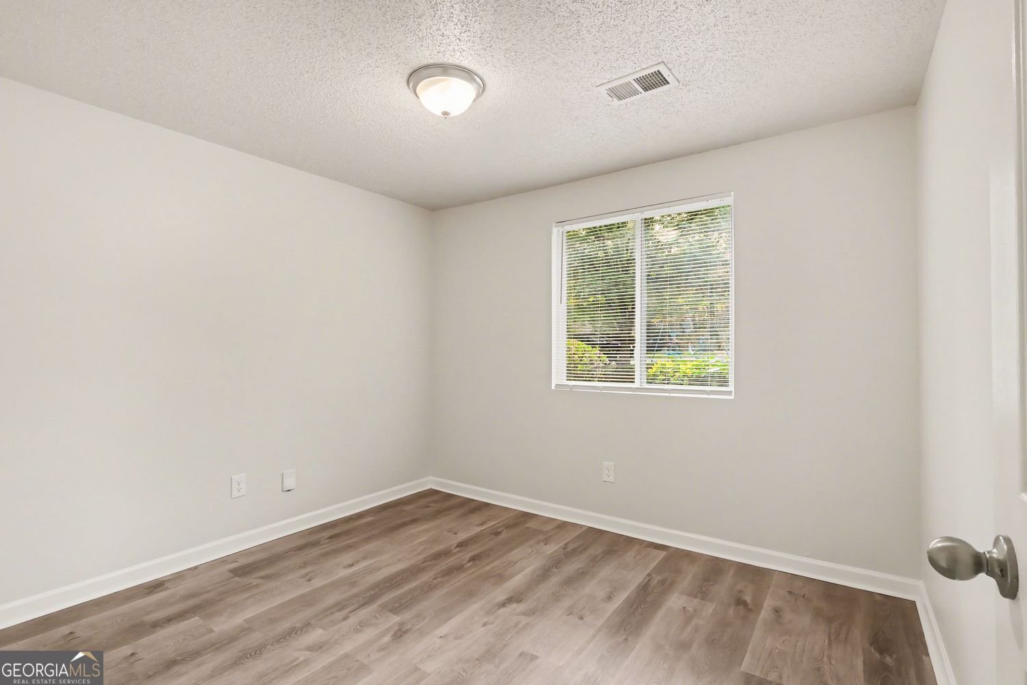 4905 Glenside Court Stone Mountain - Photo 11