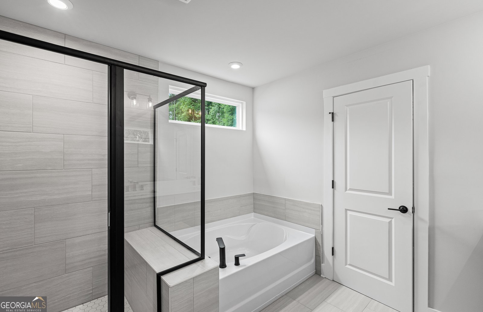 4695 Rosarian Drive Cumming - Photo 41