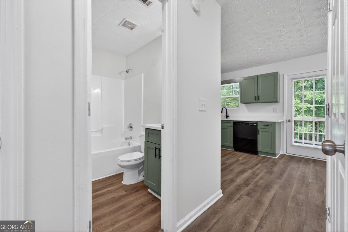 1424 Steam Engine Way Conyers - Photo 13