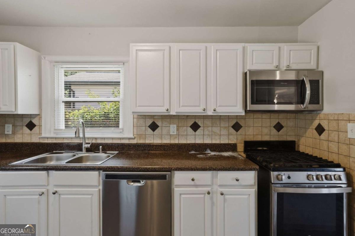 837 Northview Drive Forest Park - Photo 12