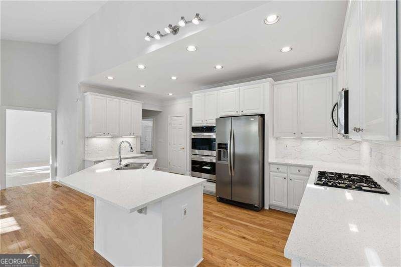 5395 Harbury Lane Suwanee - Photo 10