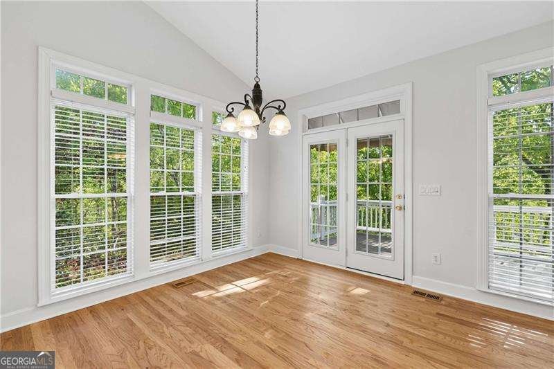 5395 Harbury Lane Suwanee - Photo 29