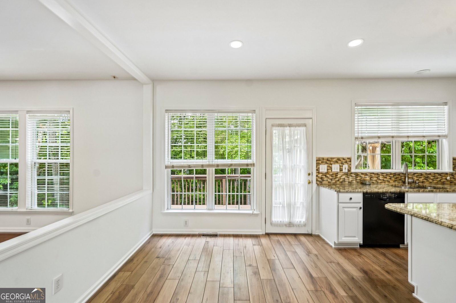 5157 Wellisford Court Suwanee - Photo 12