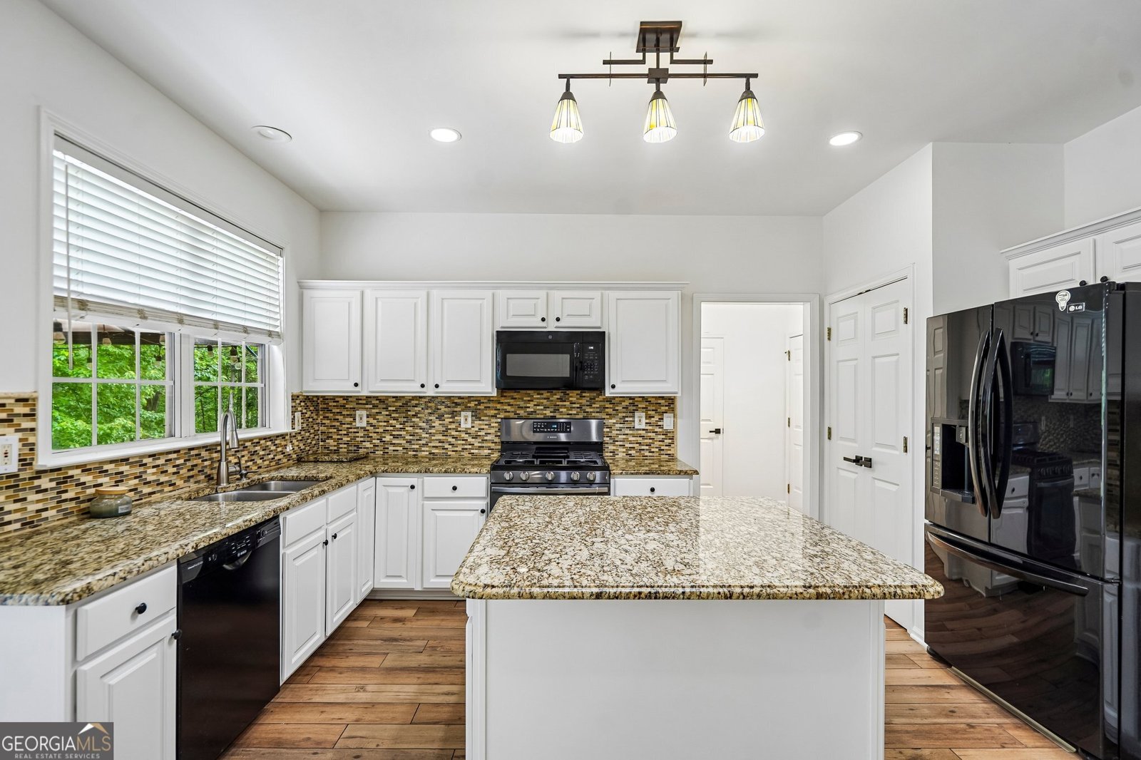 5157 Wellisford Court Suwanee - Photo 14