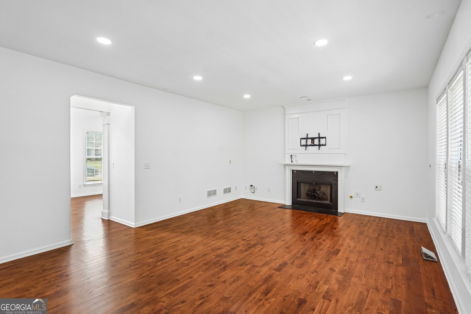 5157 Wellisford Court Suwanee - Photo 8