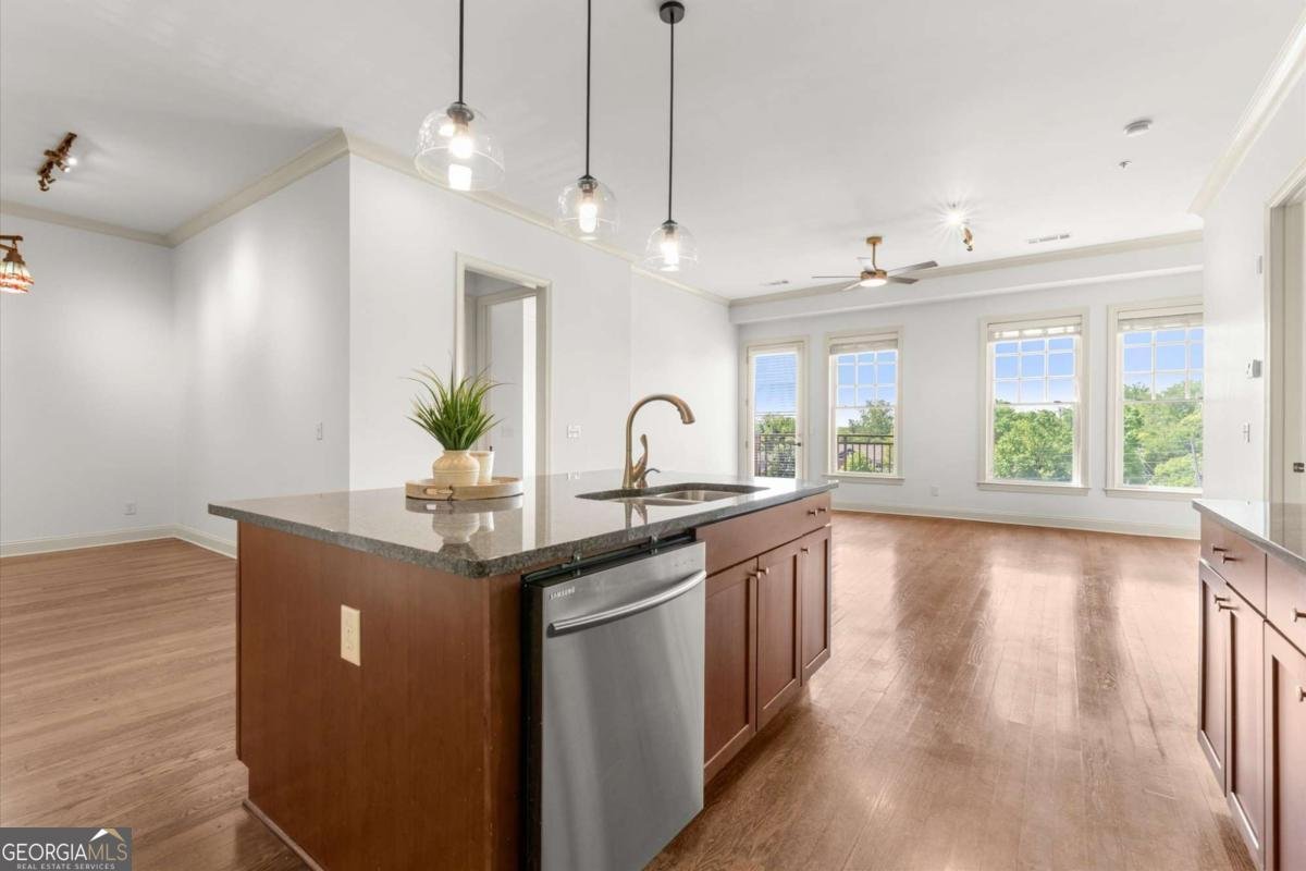 360 Chambers Street Woodstock - Photo 21