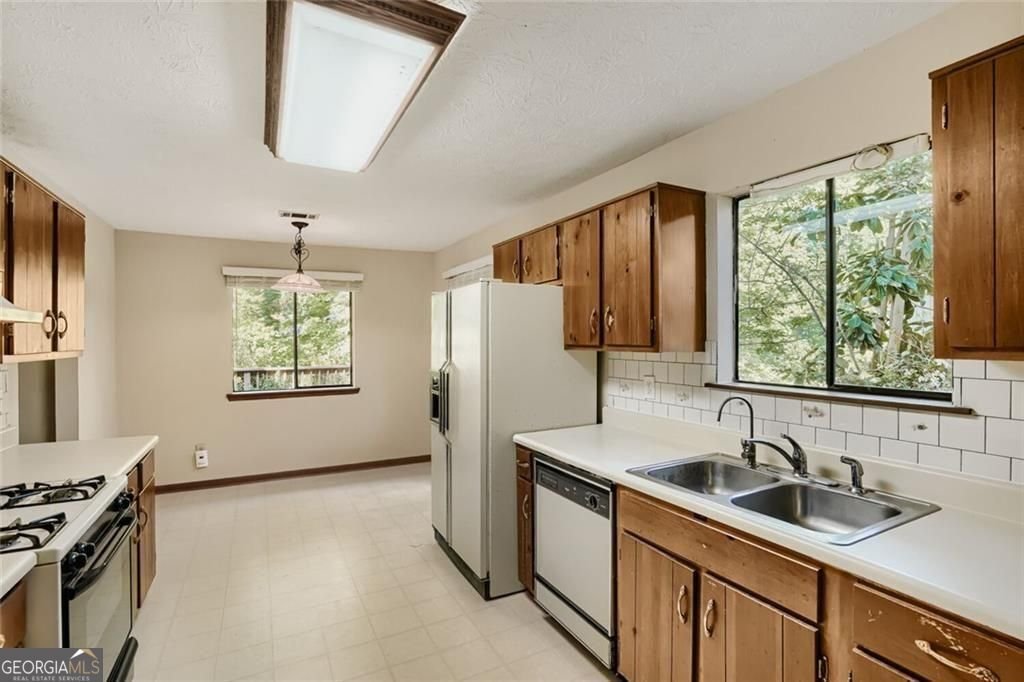 418 Fire Fly Drive Tucker - Photo 12