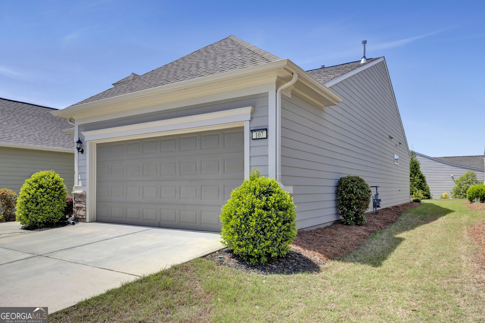 107 Odingsell Court Griffin - Photo 6