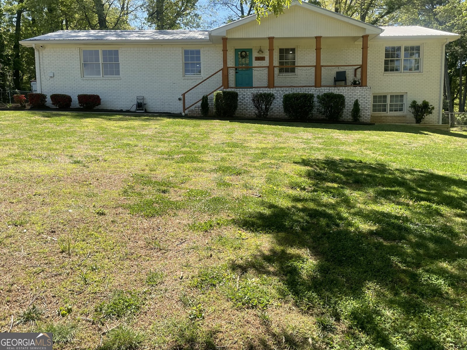 1611 Carlton Avenue Stone Mountain - Photo 1