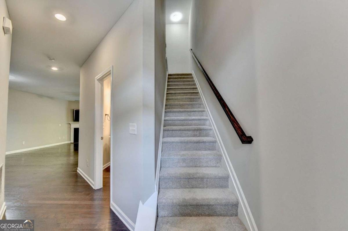 7245 Heritage Oak Court Cumming - Photo 6