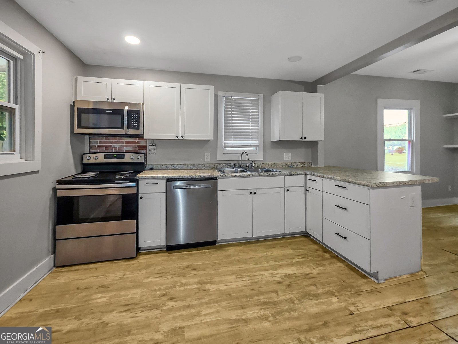 109 57th Street Savannah - Photo 21