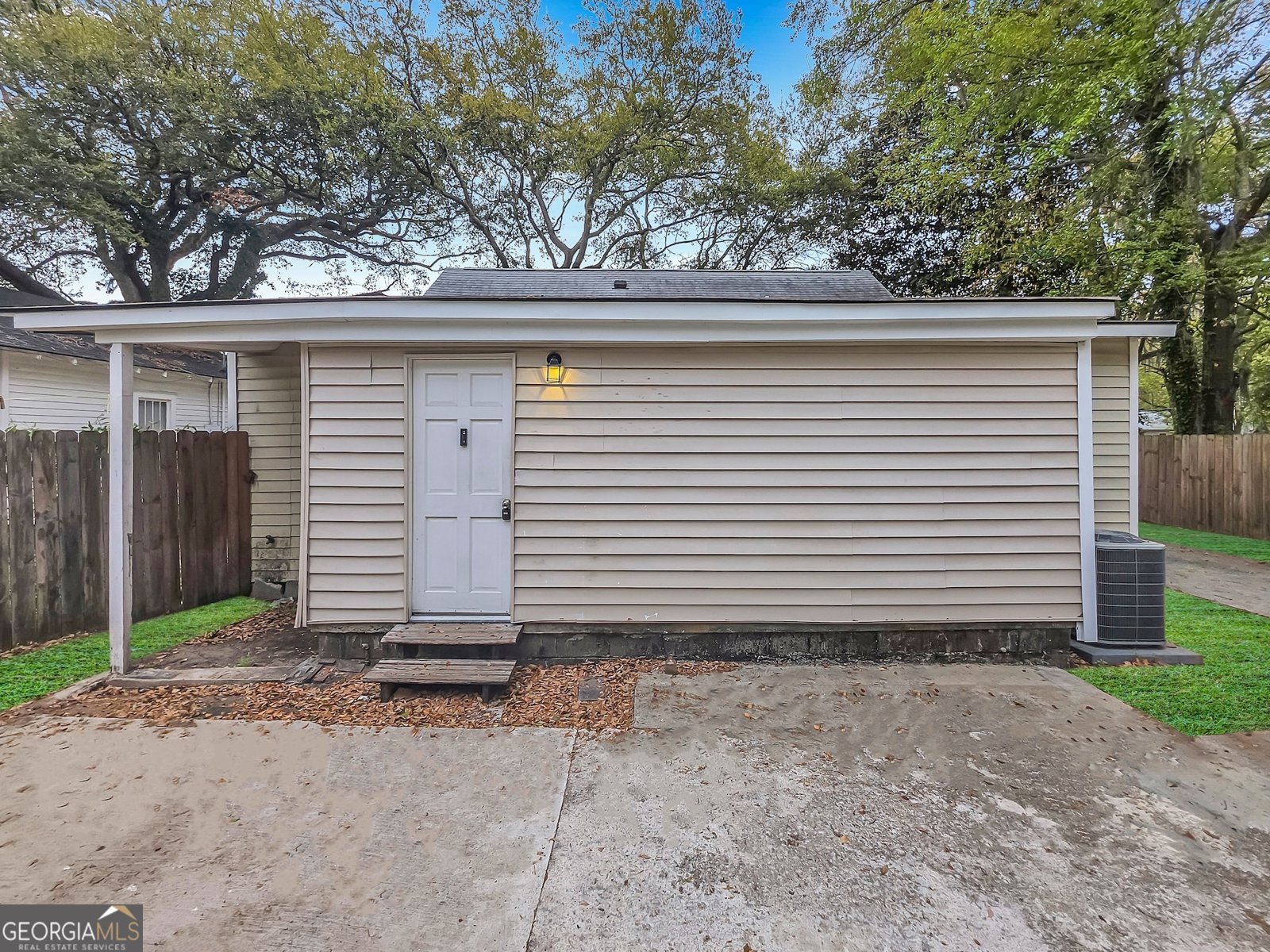 109 57th Street Savannah - Photo 6