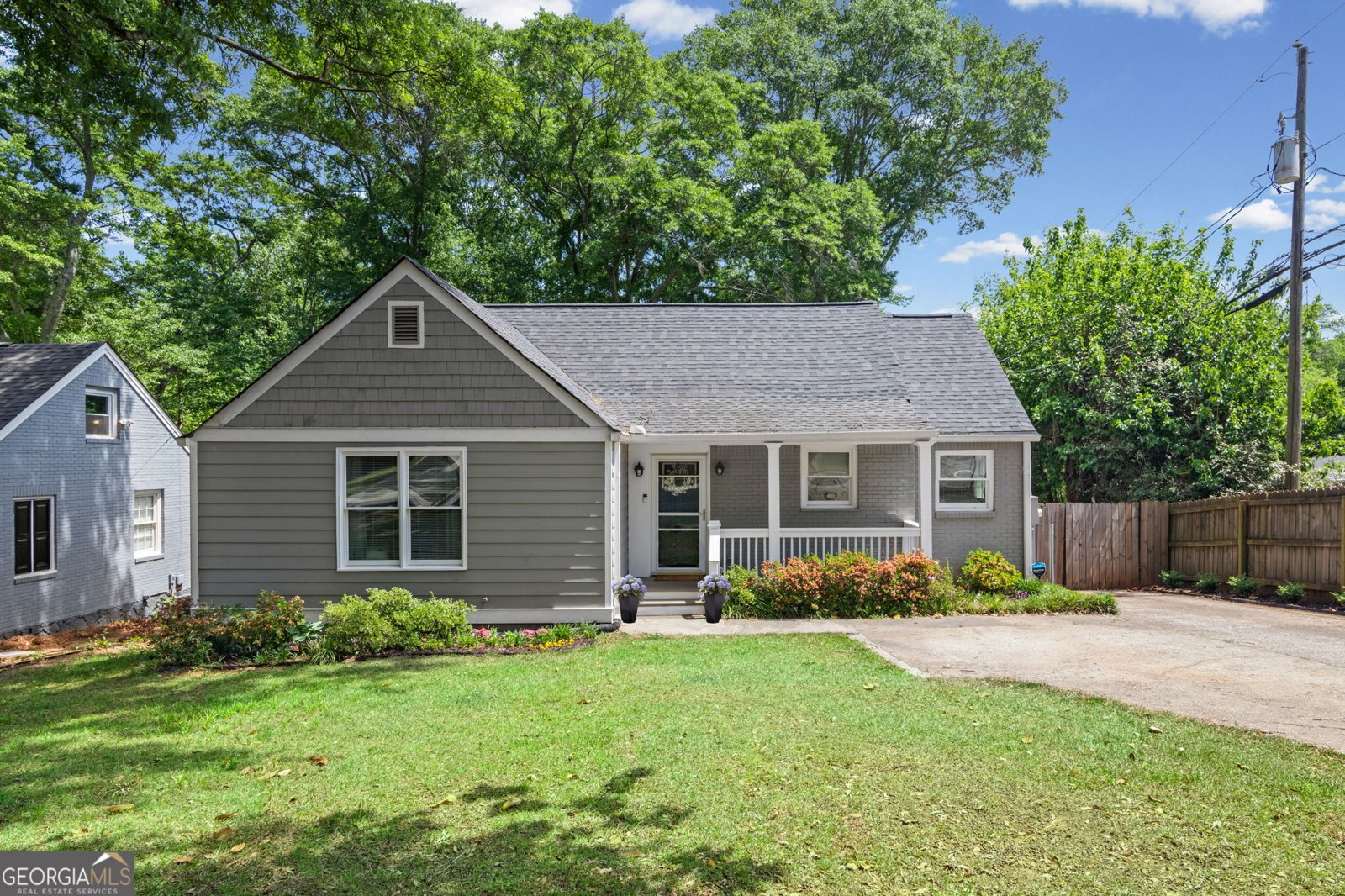 2010 Delphine Drive Decatur - Photo 1
