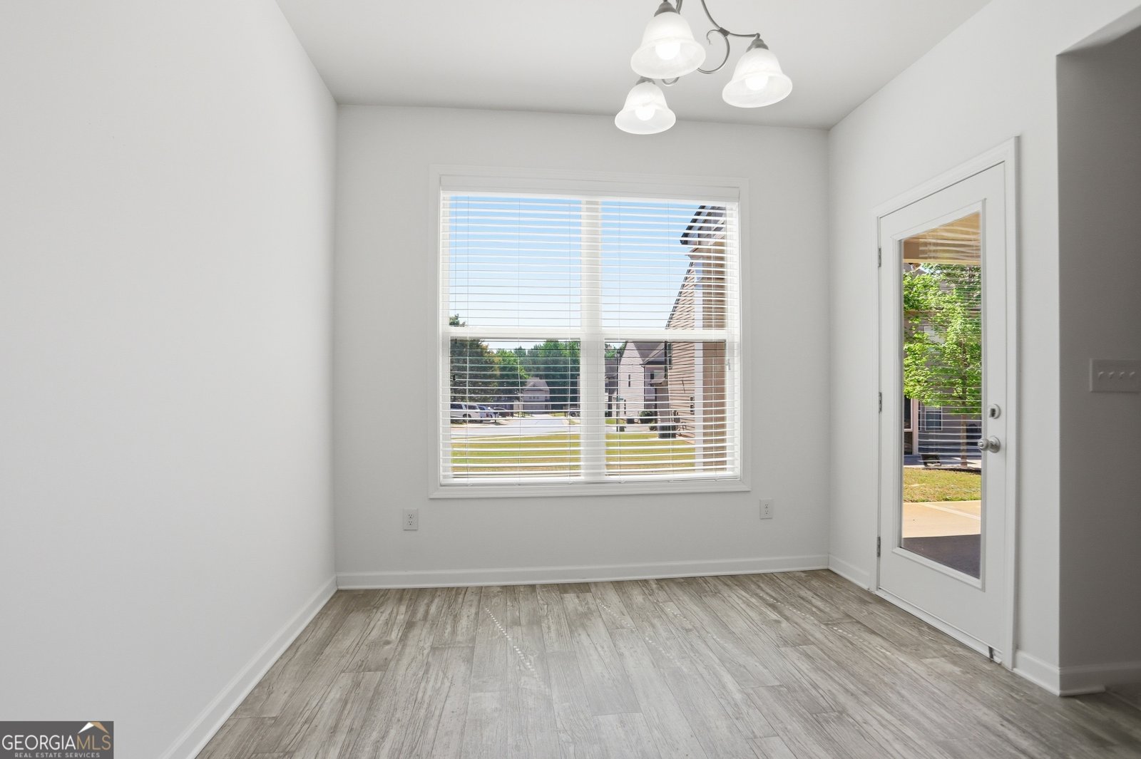 5646 Apple Grove Road Buford - Photo 11