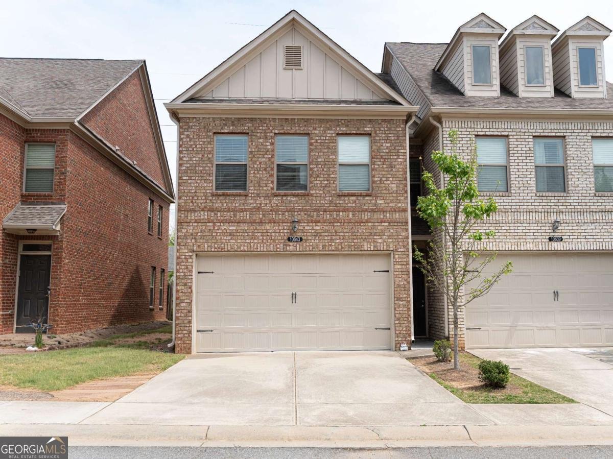 10643 Naramore Lane Alpharetta - Photo 1