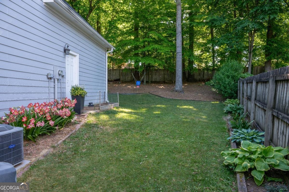 2139 Mauldin St NW Atlanta - Photo 12