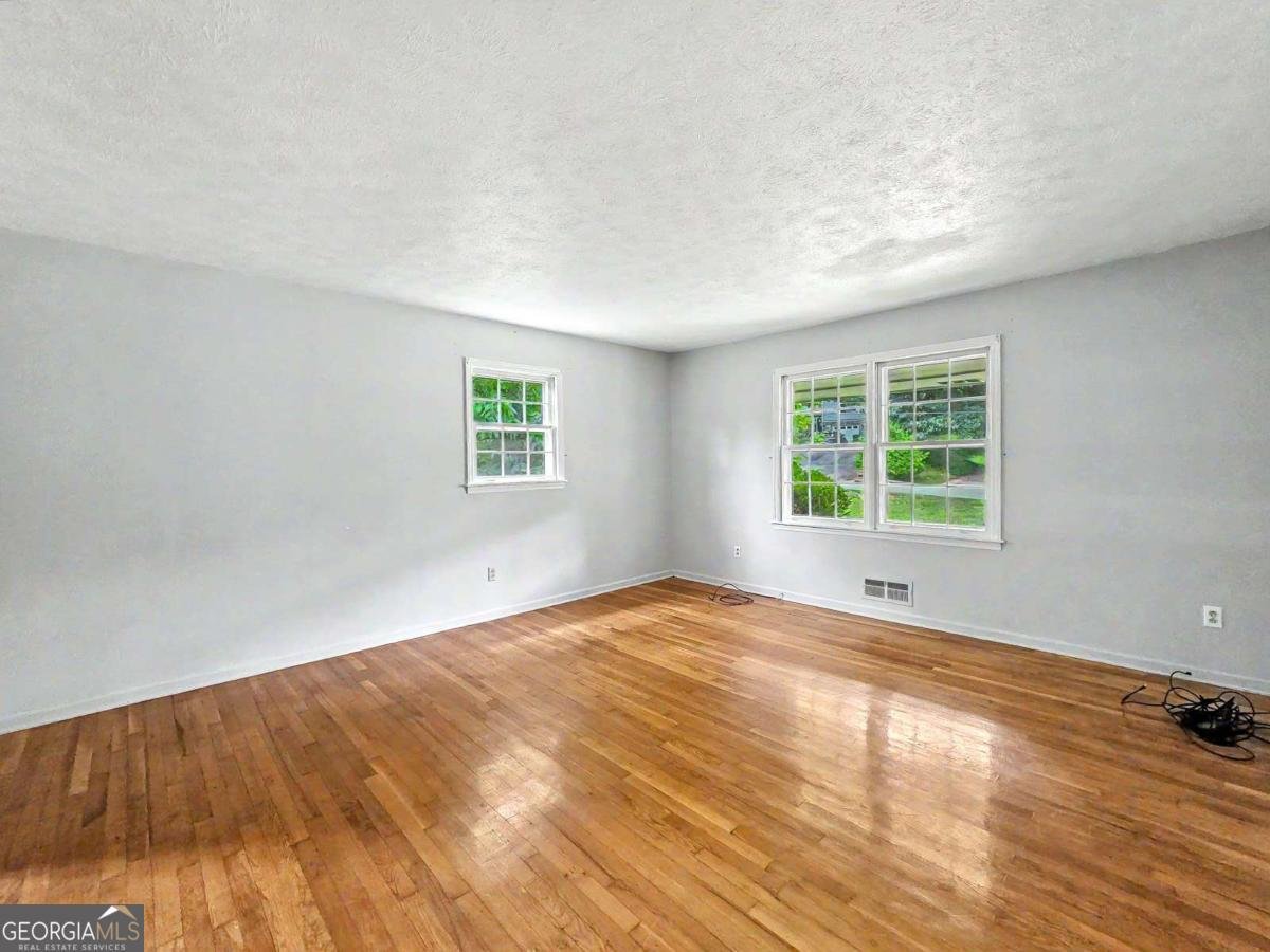 644 Noell Way Lilburn - Photo 7